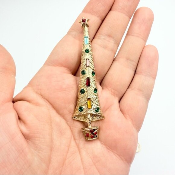 Vintage 9 Christmas Brooch Pin assortment Christmas Tree, Bells Candycane Lots - Picture 4 of 11